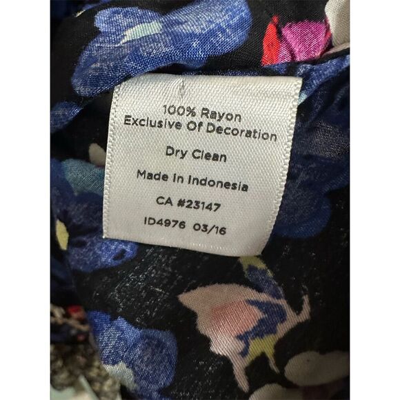 Talbots Floral Tunic Blouse Blue 3/4 Sleeve Crochet Accent Size 2X Petite - Picture 8 of 10